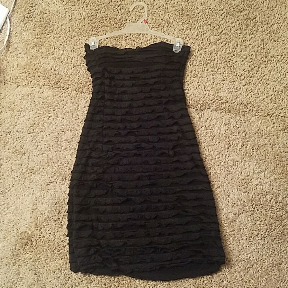 Black ripples dress